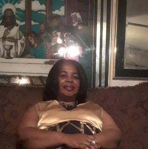 Meet your Posher, Ernestine